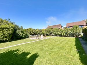 Photo 25- click for photo gallery